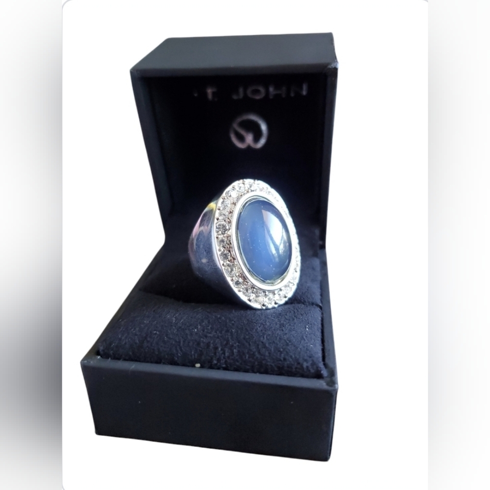 Saint John Silver Jeweled Mood Ring - Changes Between Yellow, Green, and Blue